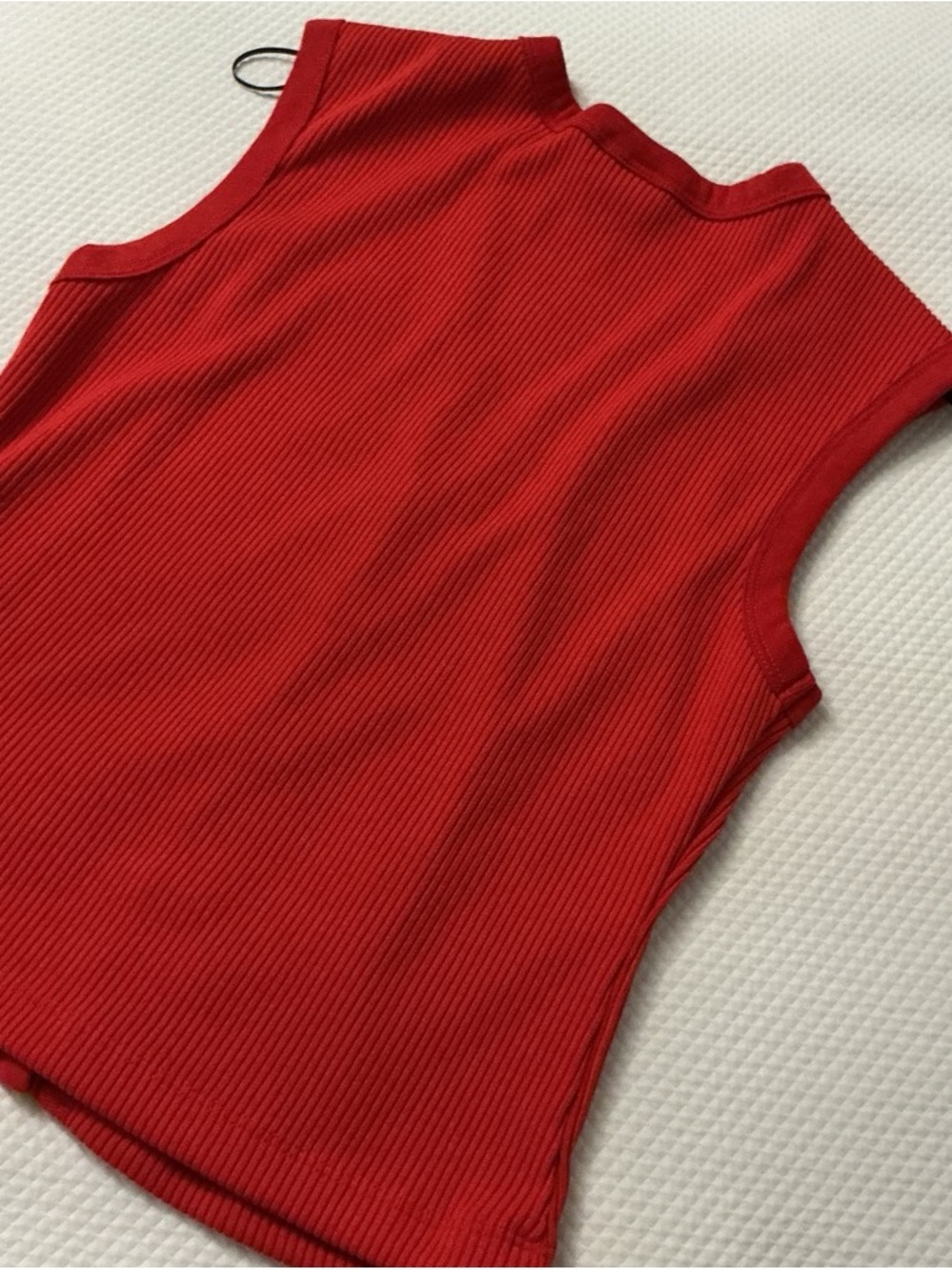 H&M Red Ribbed V-Neck Tank Top - Picture 3 of 3
